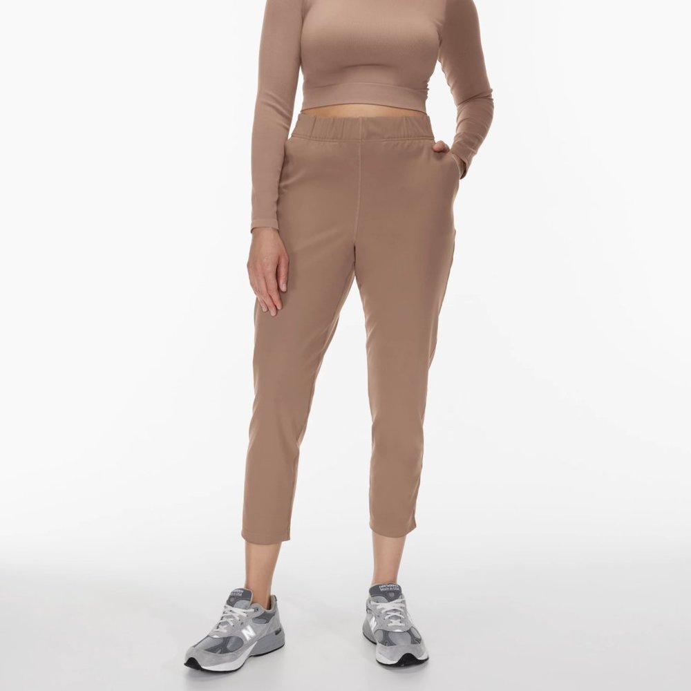 ♥️ NWT Aritzia Babaton Weekender Pant